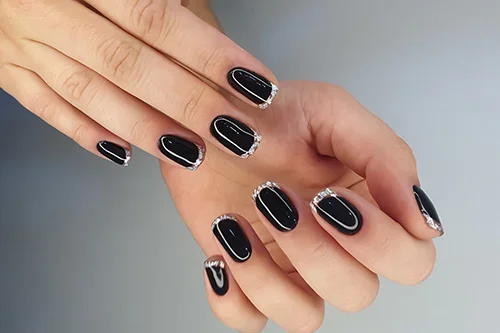 J NAILS & SPA